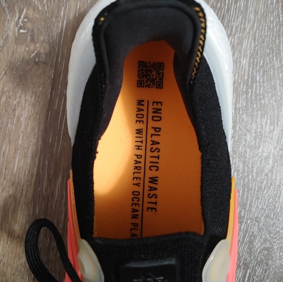 Adidas Ultraboost 22 main image 9